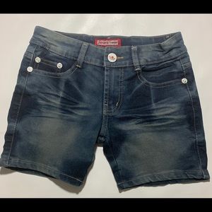 Jeans wear denim shorts, junior size